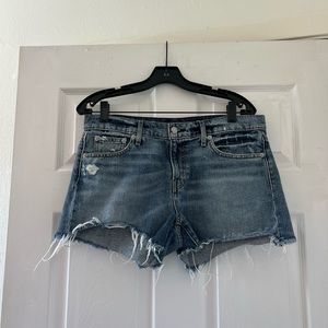 gap medium wash denim shorts